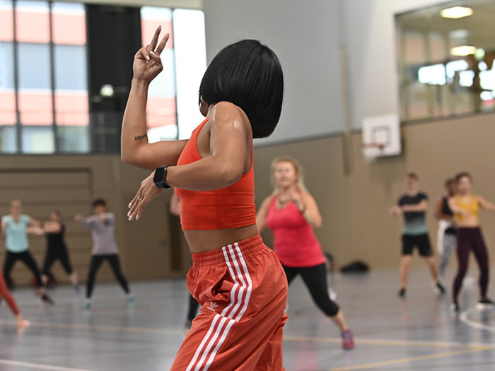 Femmes faisant du sport