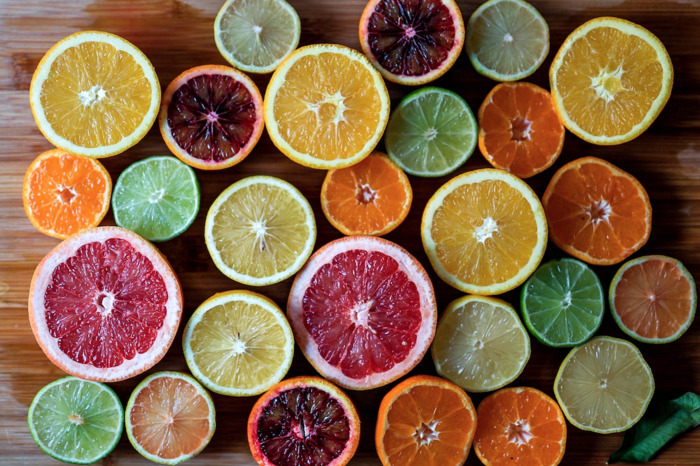 Tranches de citrons, oranges, pamplemousses