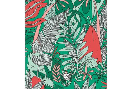 Fanny Modena Jeune femme recroquevillée au milieu d'une forêt luxuriante, le tout dans des tons de verts et de rouge.